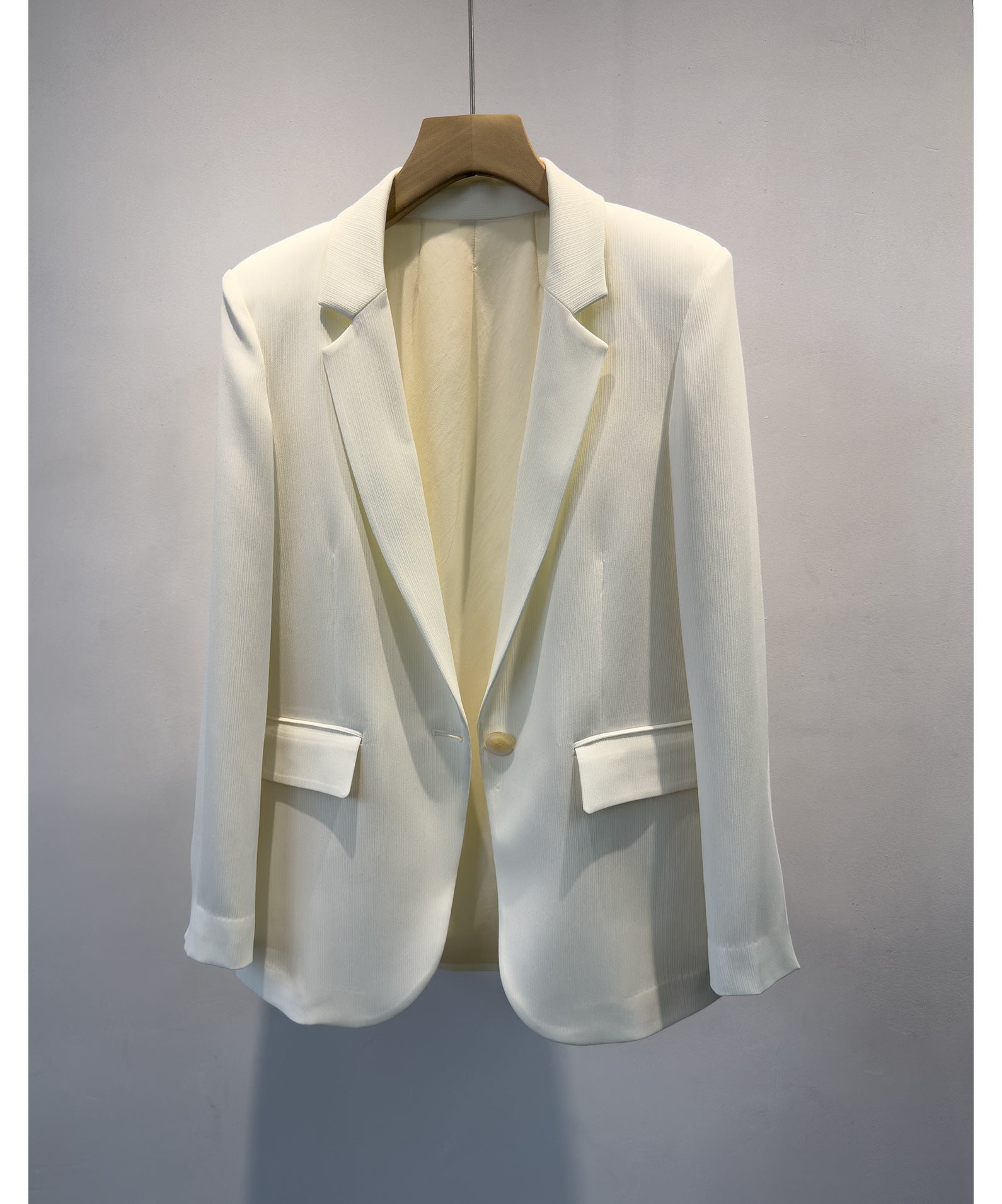 MINIMALISH BLAZER