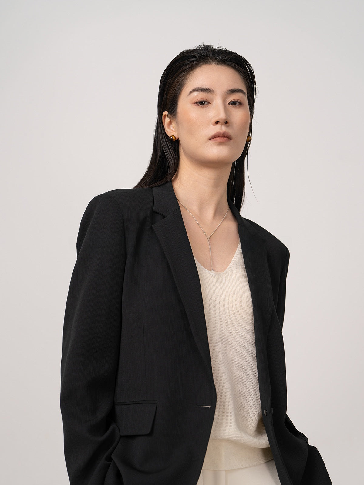 MINIMALISH BLAZER